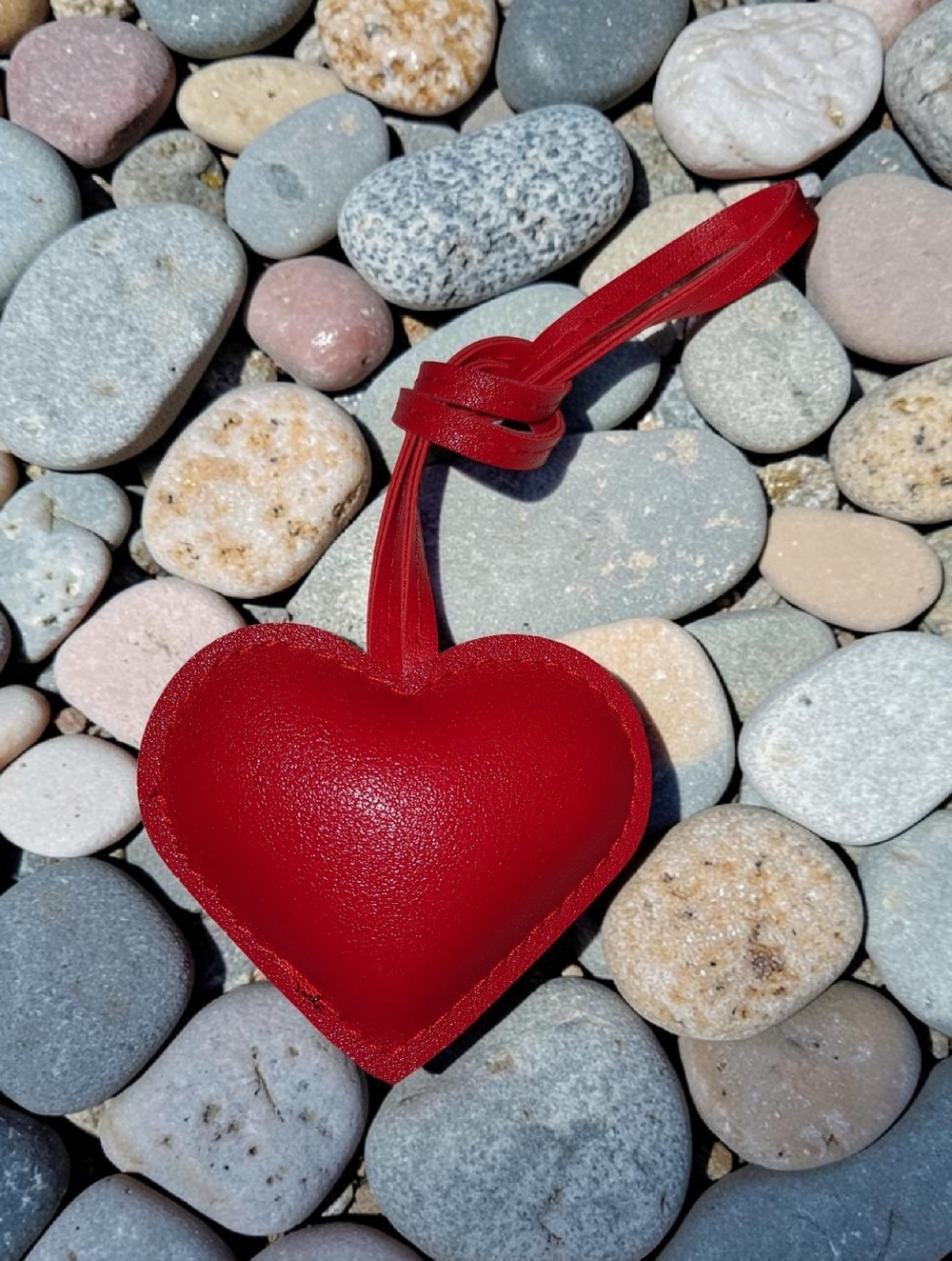 Red Heart Bag Charm Pendant - Picture 1 of 1